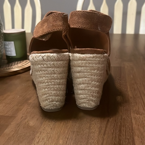 Suede wedges - Picture 3 of 4